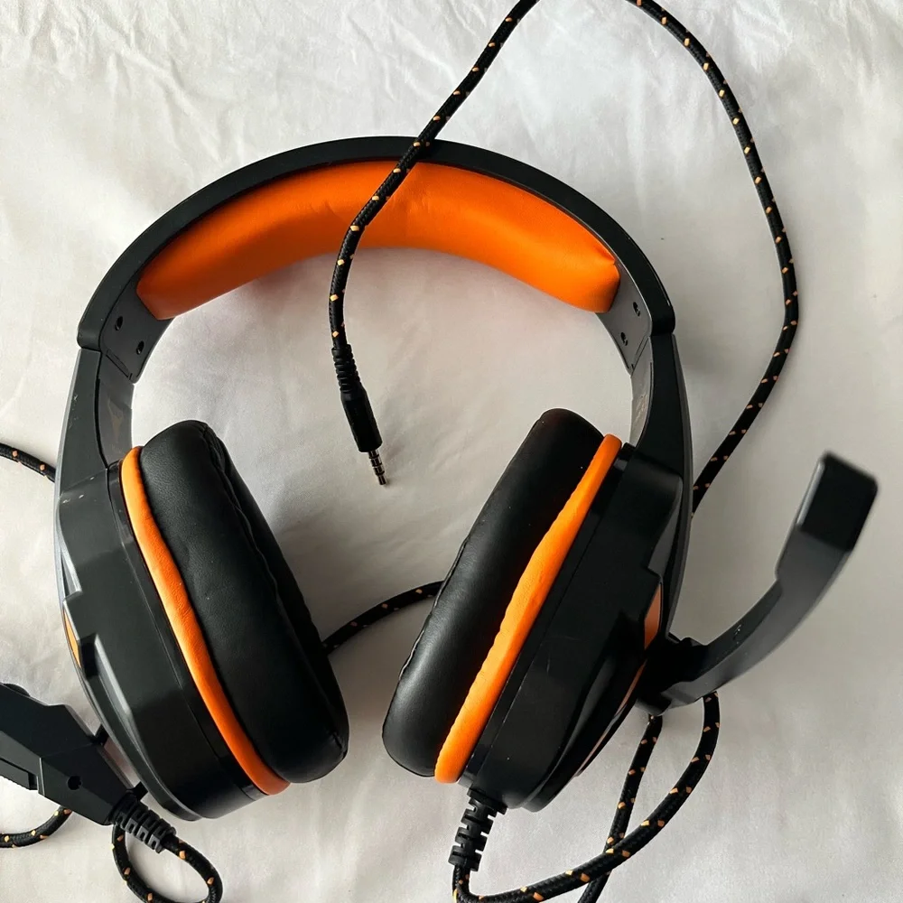 PS4 Gaming Headset with Mic for Xbox One, PS5, PC, Mobile Phone/Notebook-used